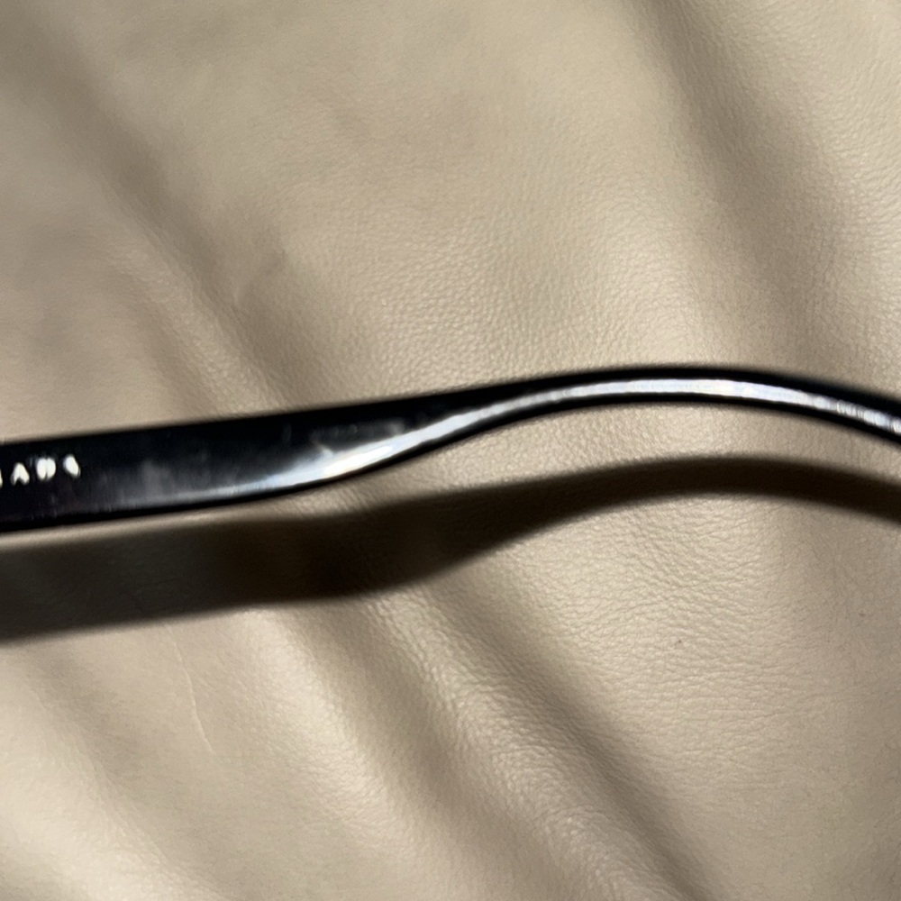 Stylish Black Sunglasses - Picture 12 of 13